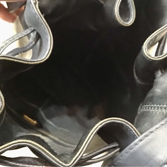 Gucci Bags - Picture 10 of 13